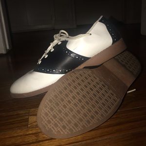 Women’s Oxfords - Black and White Saddle